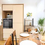 شقة Centre, Spacious, Ensuite, Smart Tv, Sofa Bed *