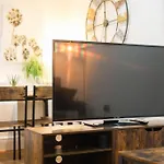 Centre, Spacious, Ensuite, Smart Tv, Sofa Bed شقة بريستول