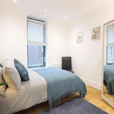 Centre, Spacious, Ensuite, Smart Tv, Sofa Bed * Бристоль