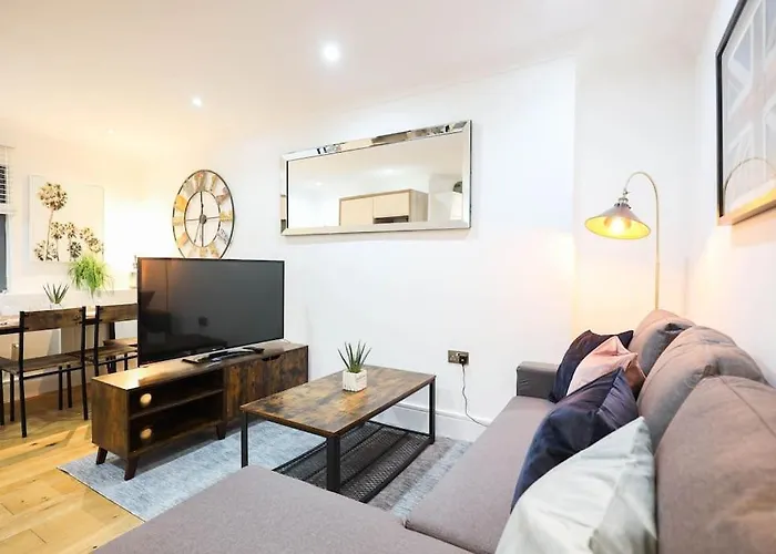 Centre, Spacious, Ensuite, Smart Tv, Sofa Bed * Бристоль