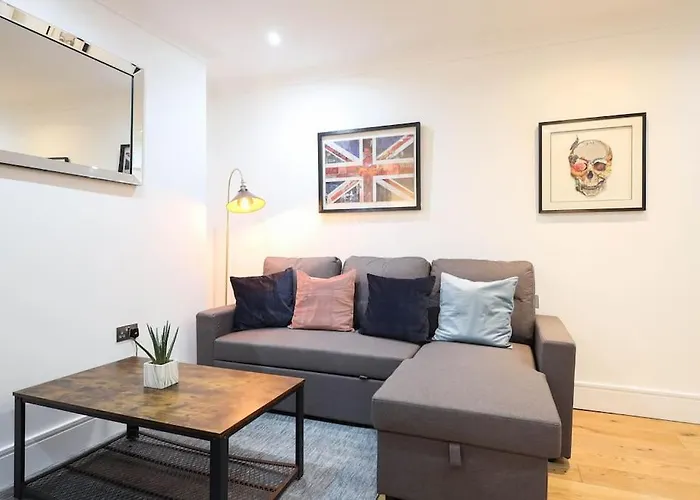 Appartamento Centre, Spacious, Ensuite, Smart Tv, Sofa Bed